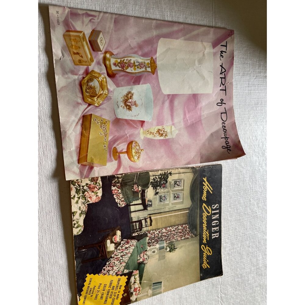 Vintage Singer Home Decoration Guide & The Art Of Decoupage Booklets